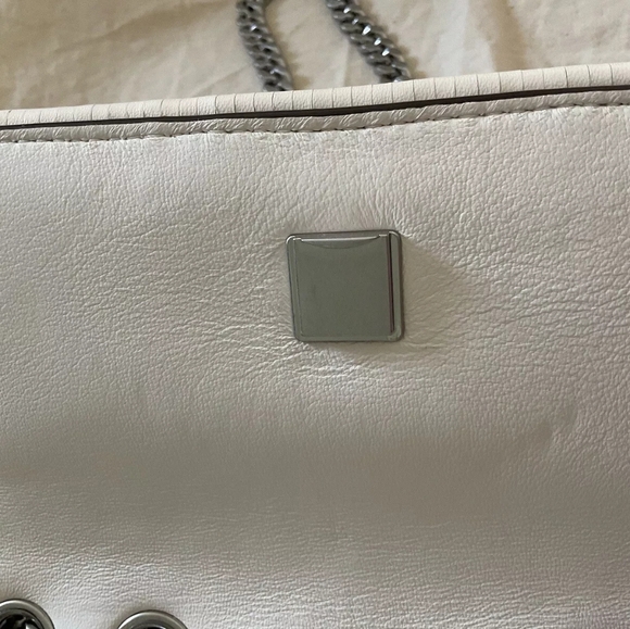 Tory Burch Kira Diamond woven small convertible shoulder bag ivory color - Picture 15 of 16